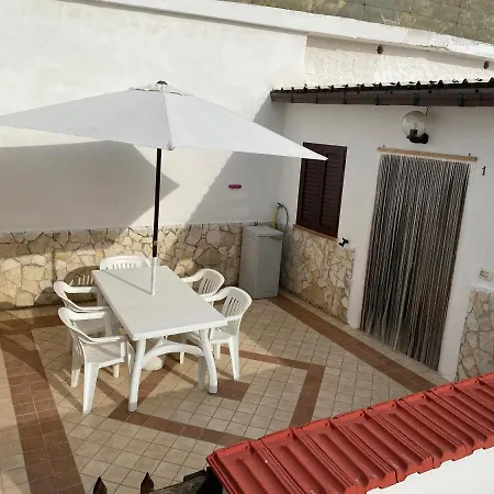 Vignola 2 Apartment